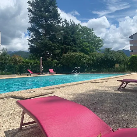 Kusmi Piscine Proche Du Annecy