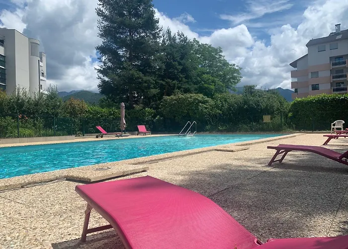 Kusmi Piscine Proche Du Annecy