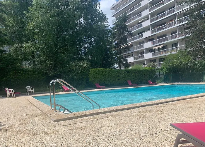 Kusmi Piscine Proche Du Daire *