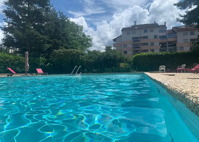 Kusmi Piscine Proche Du *